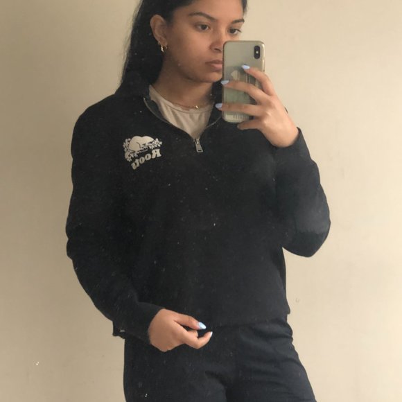 Roots Black Quarter-Zip - Picture 1 of 3